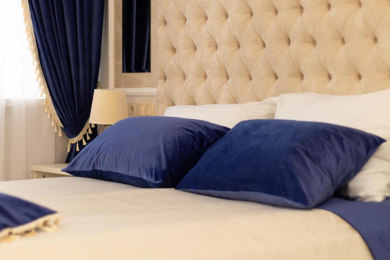 Smart Business Hotel Pinsk Eksteriør bilde